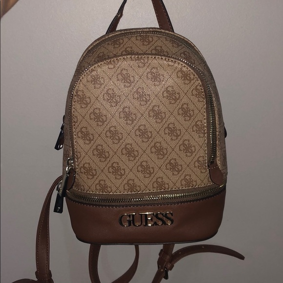 Guess Backpack - Picture 1 of 5